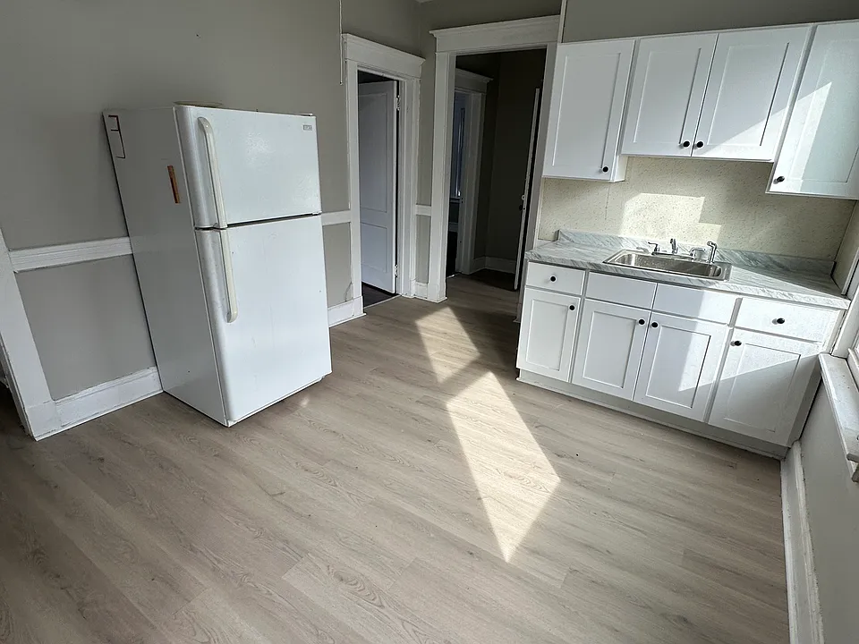 529 Dixwell Ave #1