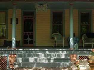 3 Echols St, Eureka Springs, AR 72632