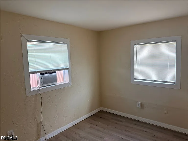 332 Stockton St — Photo 9
