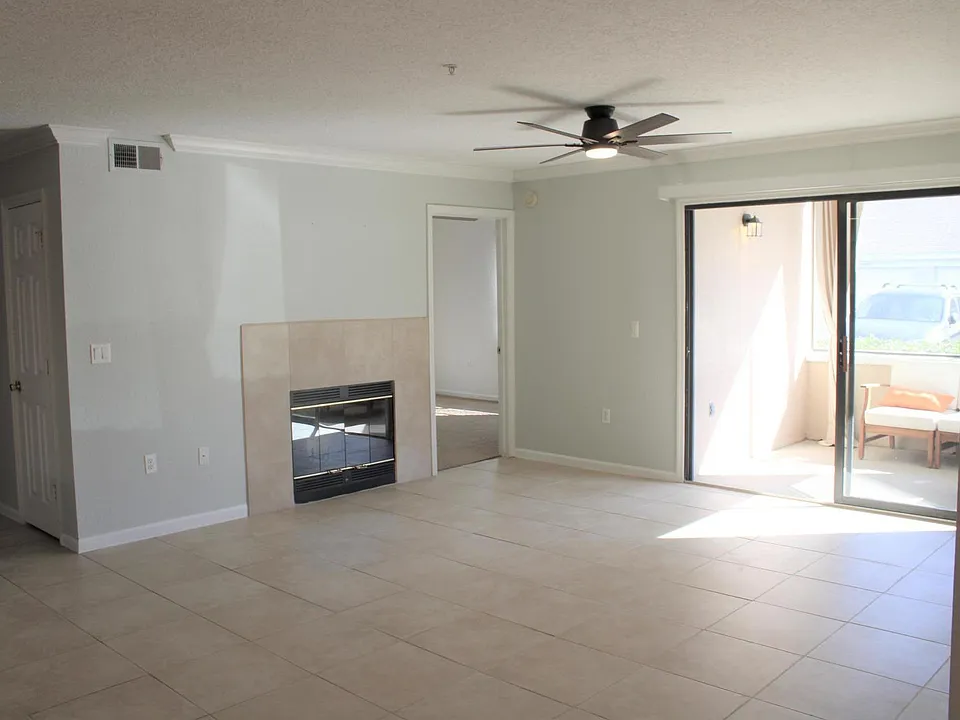 805 Boardwalk Dr #517