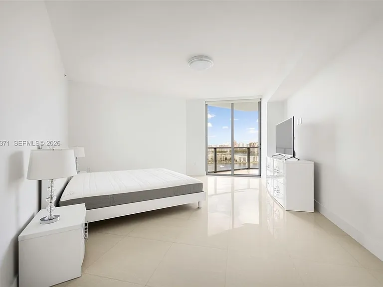 17301 Biscayne Blvd #1704 — Photo 21