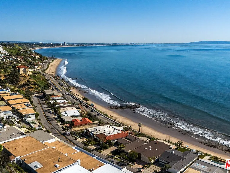 18225 Coastline Dr — Photo 19
