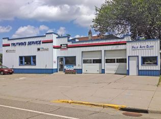 216 1st St NE, Little Falls, MN 56345