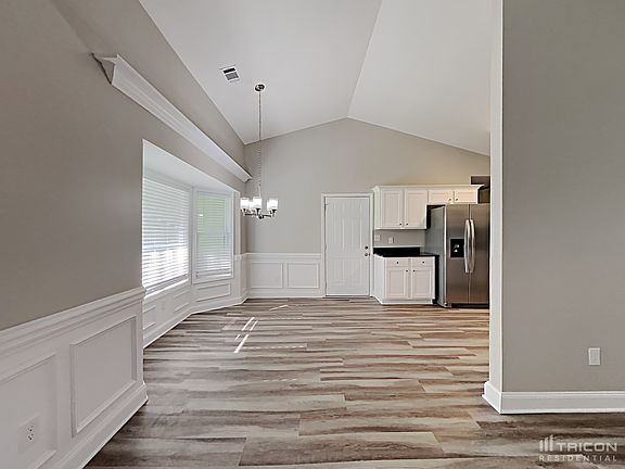 5th image of 203 Summerfield Ln