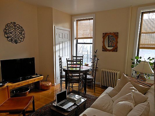 1st image of 483 Warren St #2A