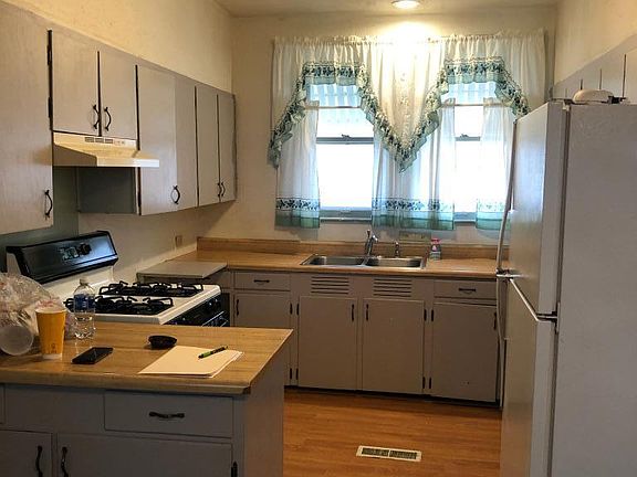 4th image of 609 5th Ave E