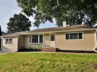 106 Cameo Pl, Colonia, NJ 07067