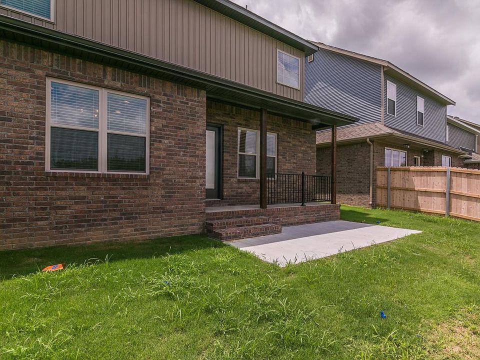 Patio / Back yard