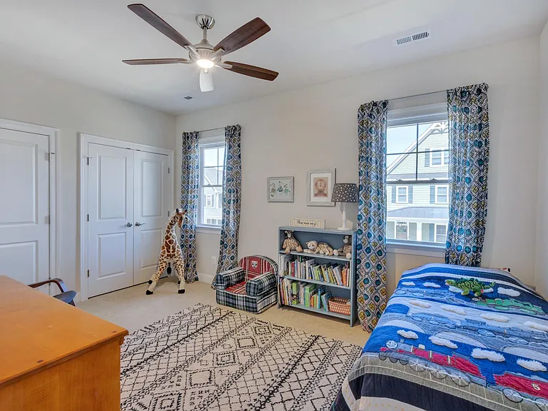 2nd bedroom.