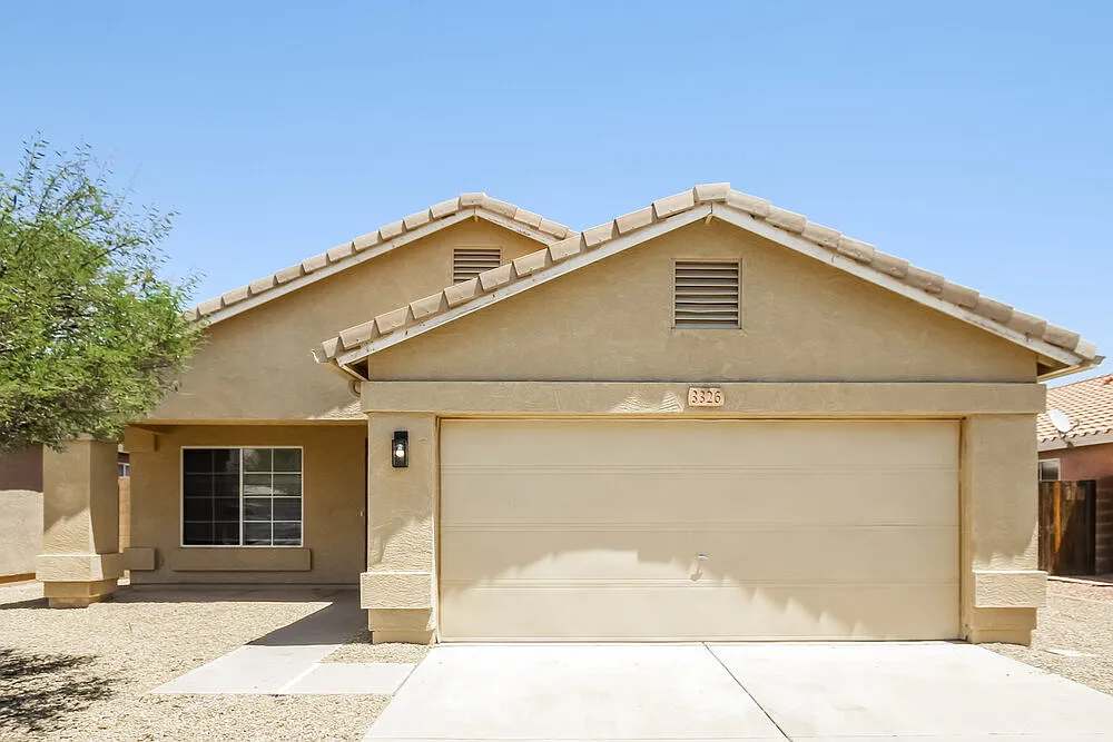 4 bed, 2.0 bath, 1480 sqft, $2,030 — Photo 1