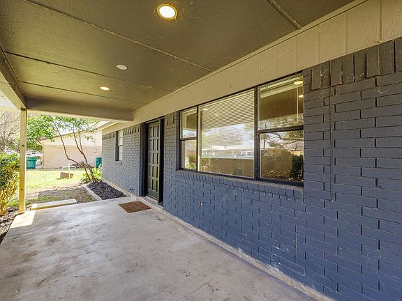4th image of 1106 Hackberry Drive