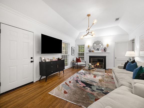 4th image of 6002 Morningside Ave