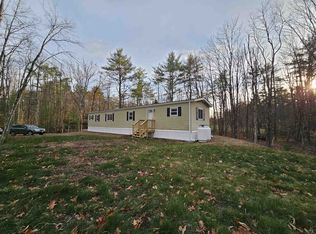 11 Gray Road, Barnstead, NH 03225