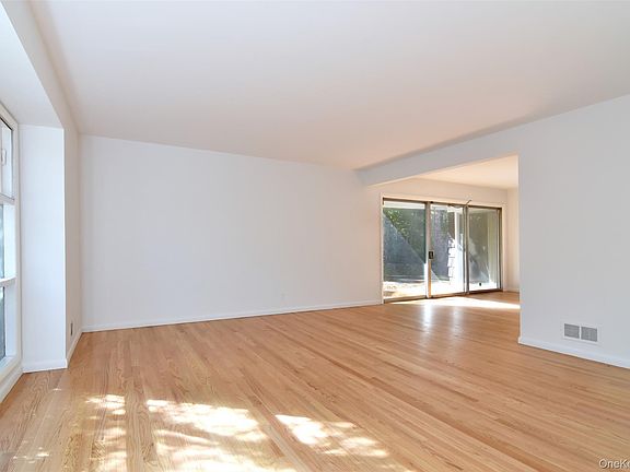 5th image of 2 Longview Drive