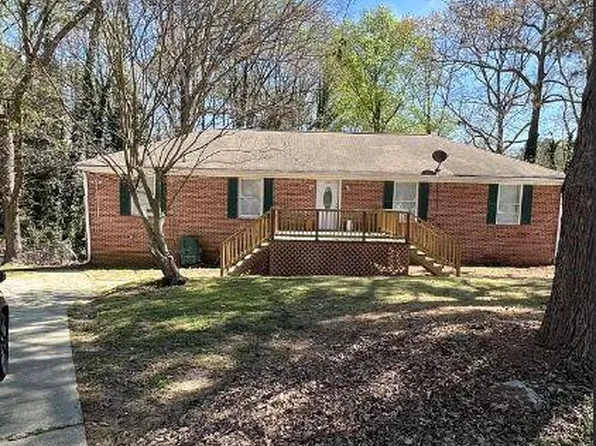 5556 Rock Garden Ct NW, Lilburn, GA 30047