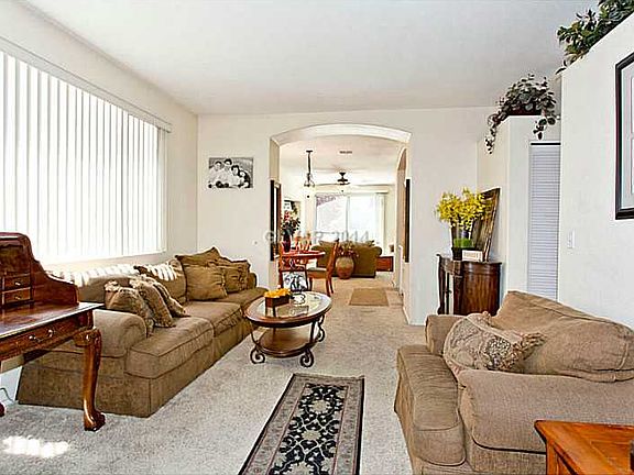 5th image of 10637 Primrose Arbor Ave