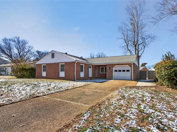 521 Helm Dr, Newport News, VA 23602