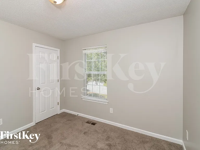 45 Collins Ln — Photo 15