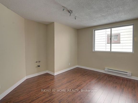3rd image of 26 Victoria St #1