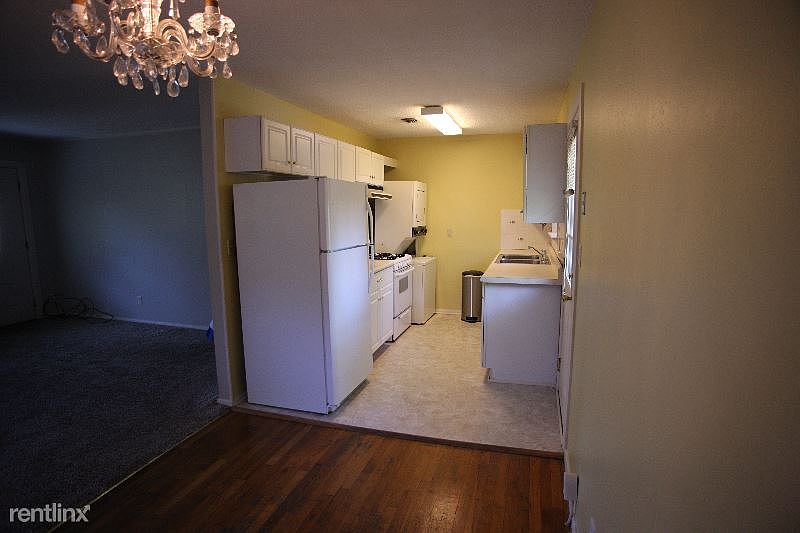 1st image of 506 S East St