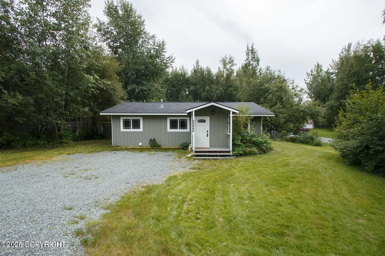 3 bed, 1.0 bath, 1104 sqft, $2,100 — Photo 1