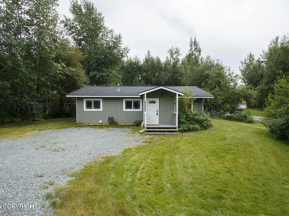 22440 Lampert Cir