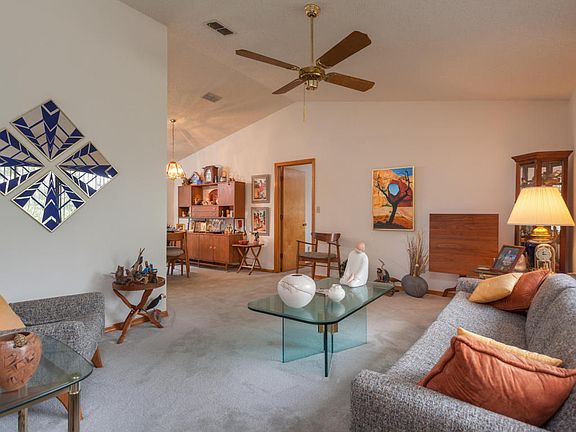 3rd image of 6214 Sleepy Hollow Dr