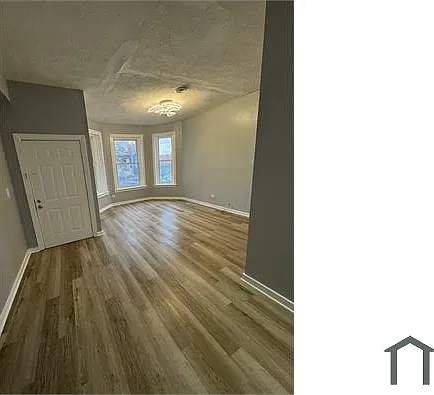 3 bed, 1400 sqft, $1,800 — Photo 1