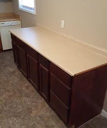 5th image of 28 White Dr