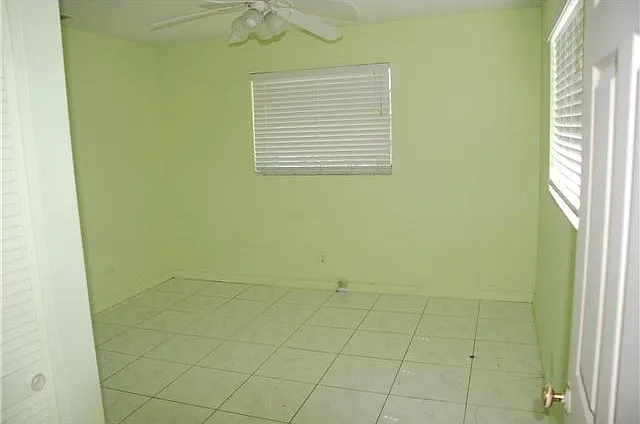 1640 NE 32nd Ct — Photo 2