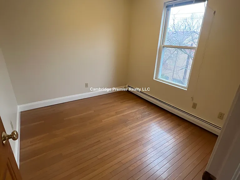 279 Pearl St #2L — Photo 7