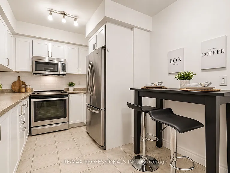18 William Carson Cres #305 — Photo 3