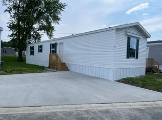 10694 E State Route 762 #99B, Lockbourne, OH 43137