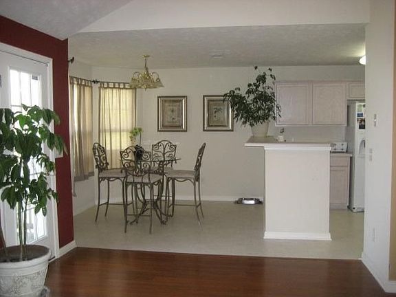 5th image of 49 Kendall Park Dr