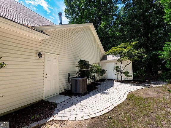 3rd image of 1265 Cedar Oak Ln