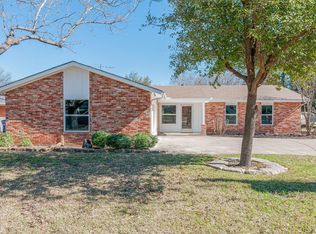 317 S Snyder Ave, Justin, TX 76247