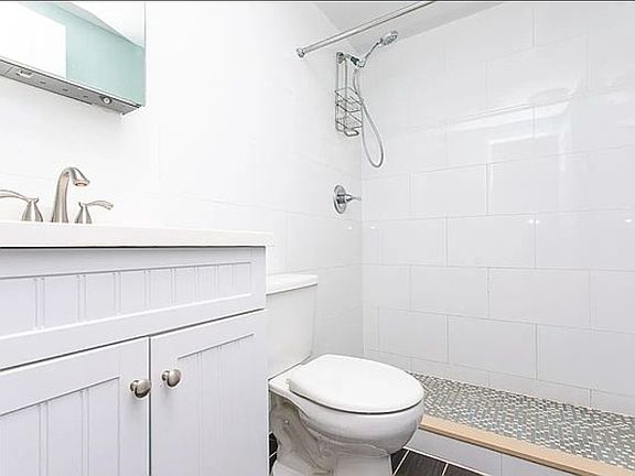 4th image of 199 Knickerbocker Ave #2C