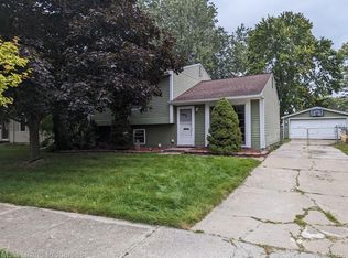 6131 S Mohawk Ave, Ypsilanti, MI 48197
