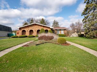 12218 S Flambeau Dr, Palos Heights, IL 60463