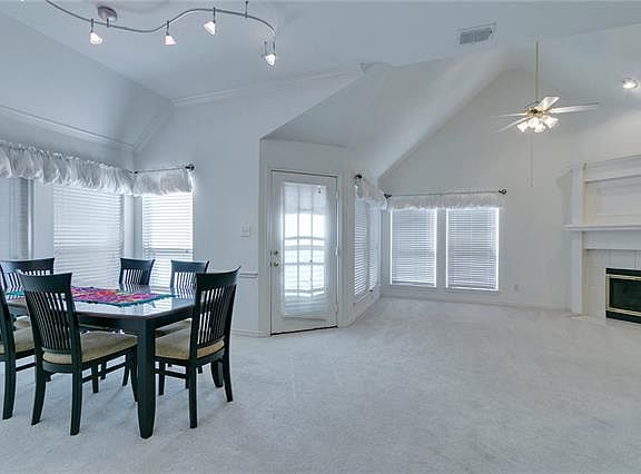 4th image of 136 Arbor Glen Dr