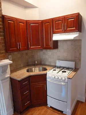 Rented by Chartwell Manhattan Realty | media 5