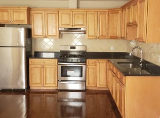 424 Granite St, Quincy, MA 02169