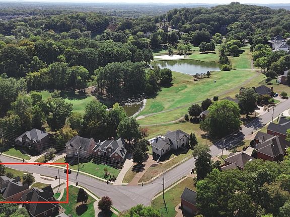 2nd image of 124 Country Hills Dr