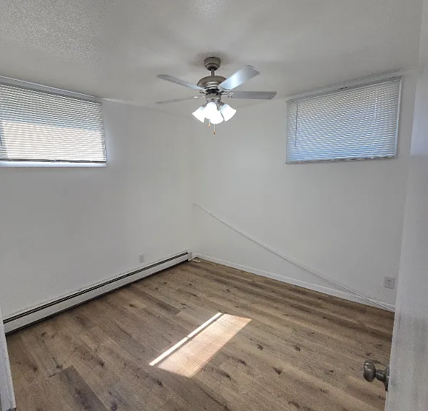 704 E 14th St #6 — Photo 7