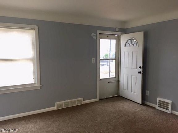 2nd image of 11816 Kensington Ave
