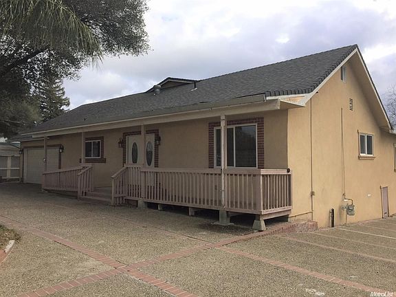 3rd image of 9160 Oak Ave