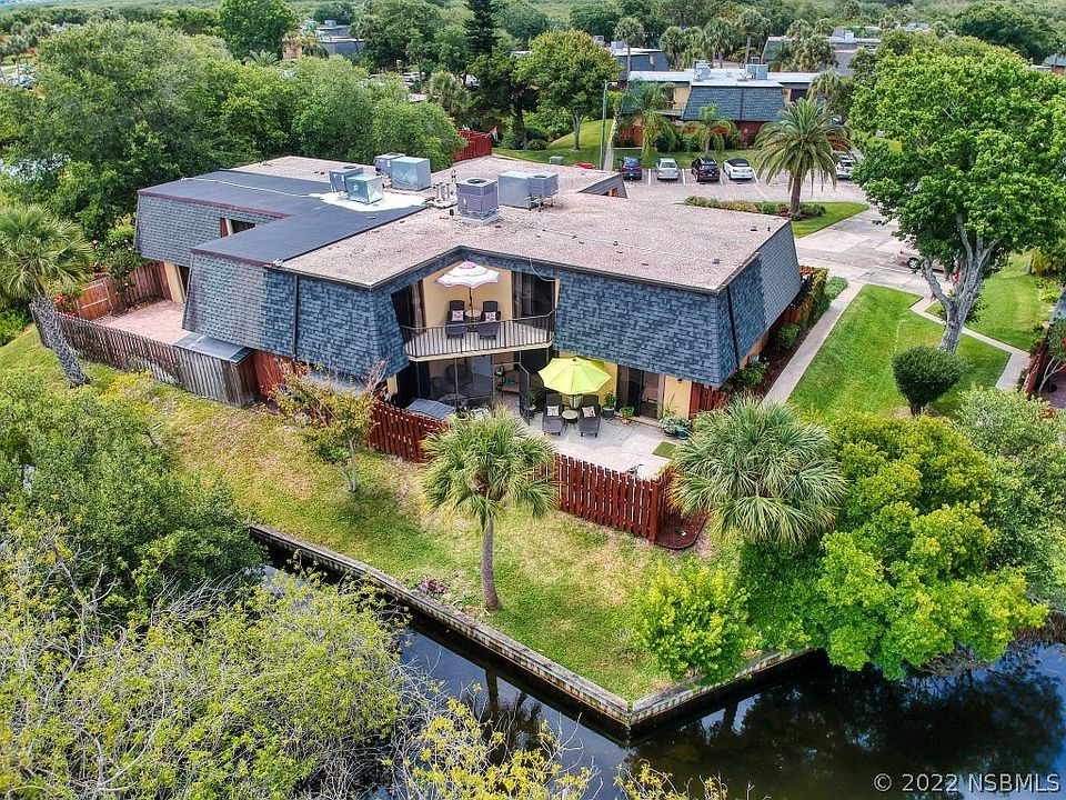 1st image of 70 Cedar Dunes Dr