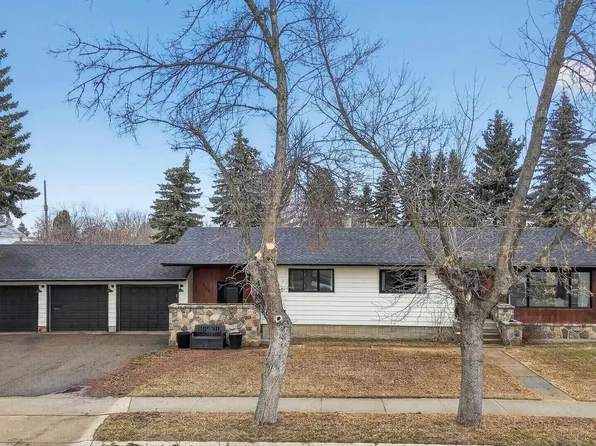 4908 50th Ave, Bruderheim, AB T0B 0S0