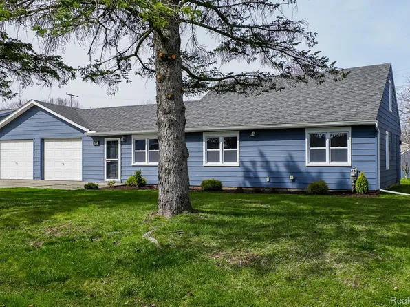 3854 Samuel Ave, Rochester Hills, MI 48309