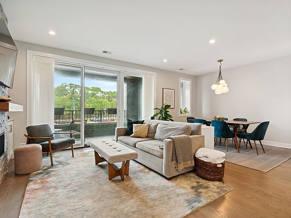 3rd image of 5137 N Lincoln Ave #2S